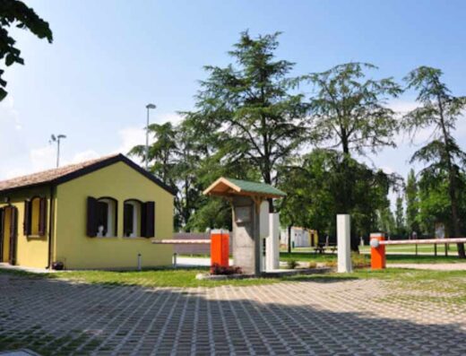 ARIAPERTA SOSTA CAMPER