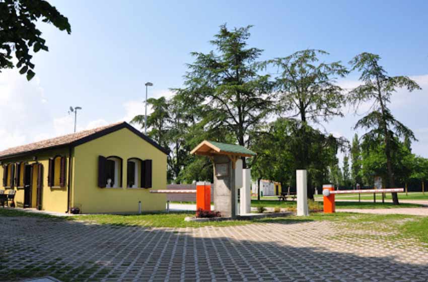 Ariaperta sosta camper