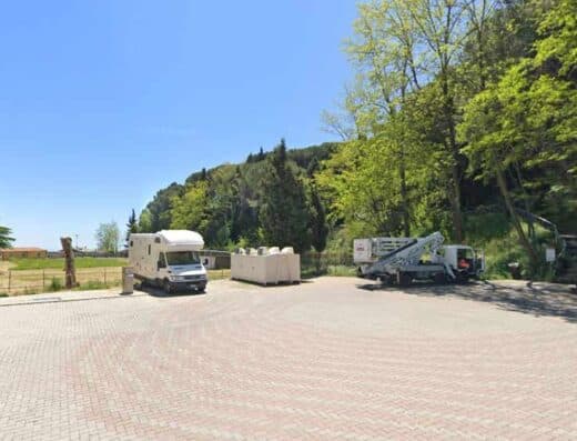AREA CAMPER TIRIOLO