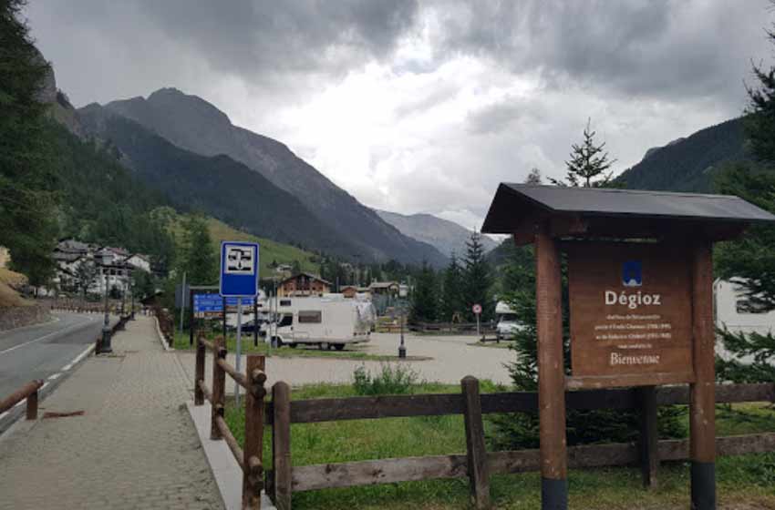 Area sosta camper di dégioz - valsavarenche