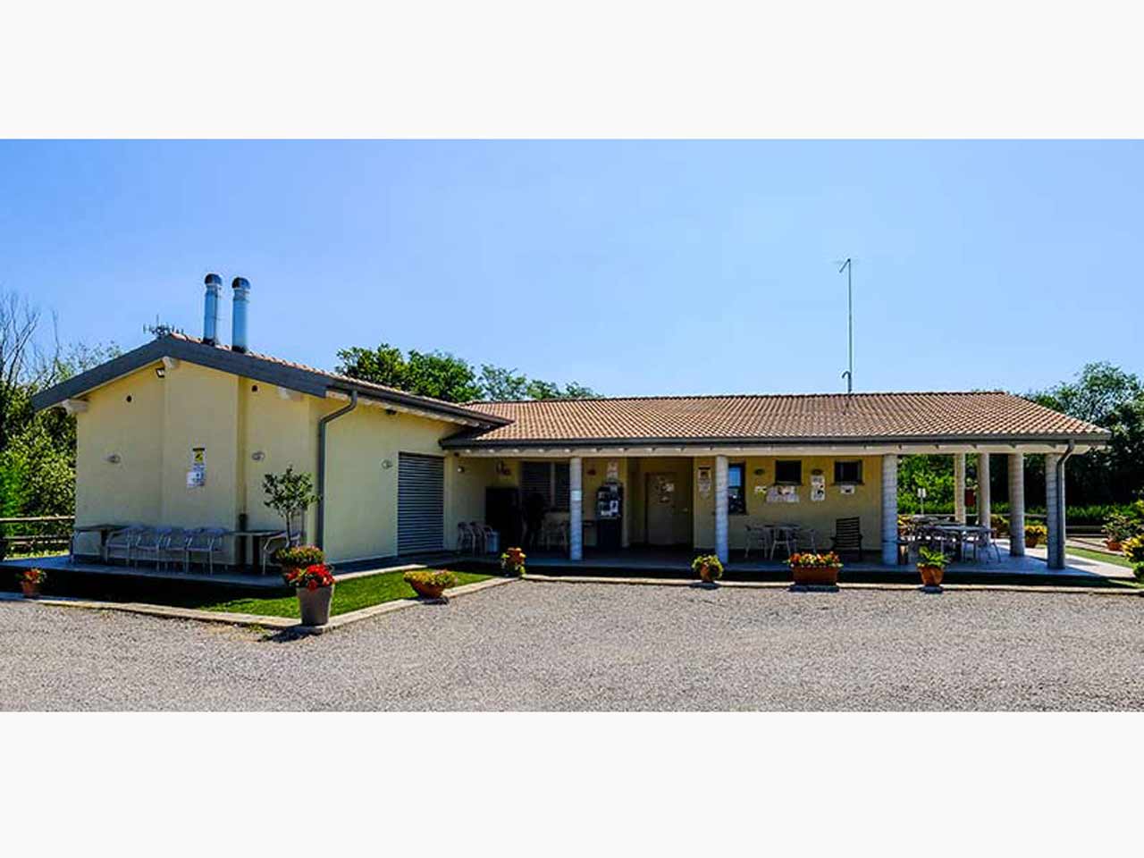 Area sosta camper frassino - peschiera