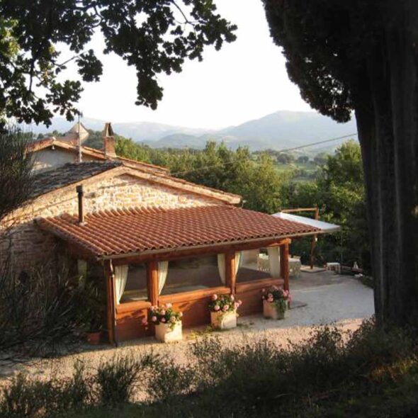 Azienda agricola biologica al respiro nel bosco
