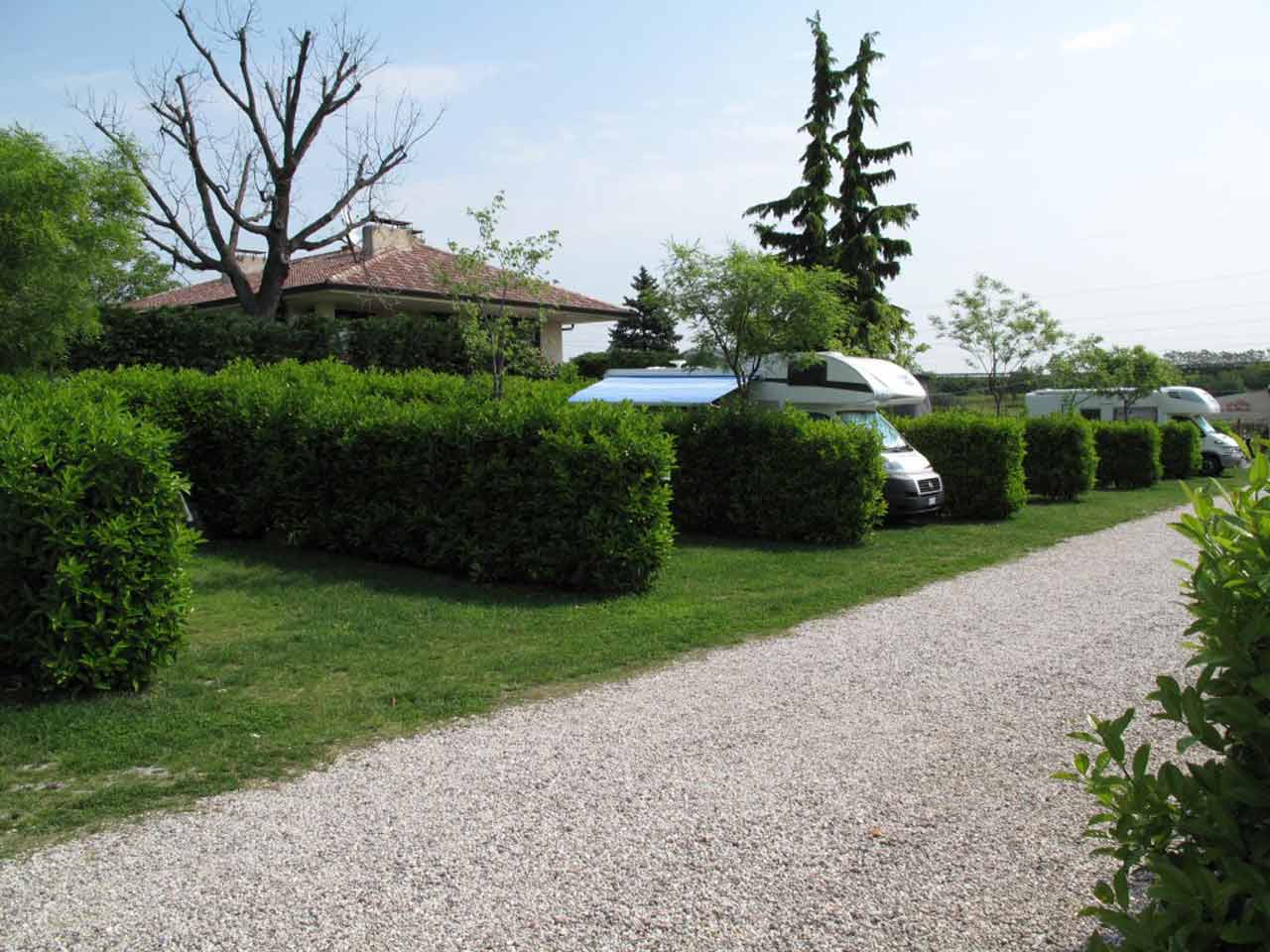 Agriturismi vicino ai laghi: lAgriturismo Tre Colline a Bardolino (VR).