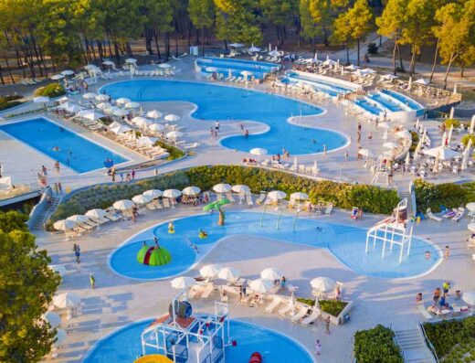ZATON HOLIDAY RESORT