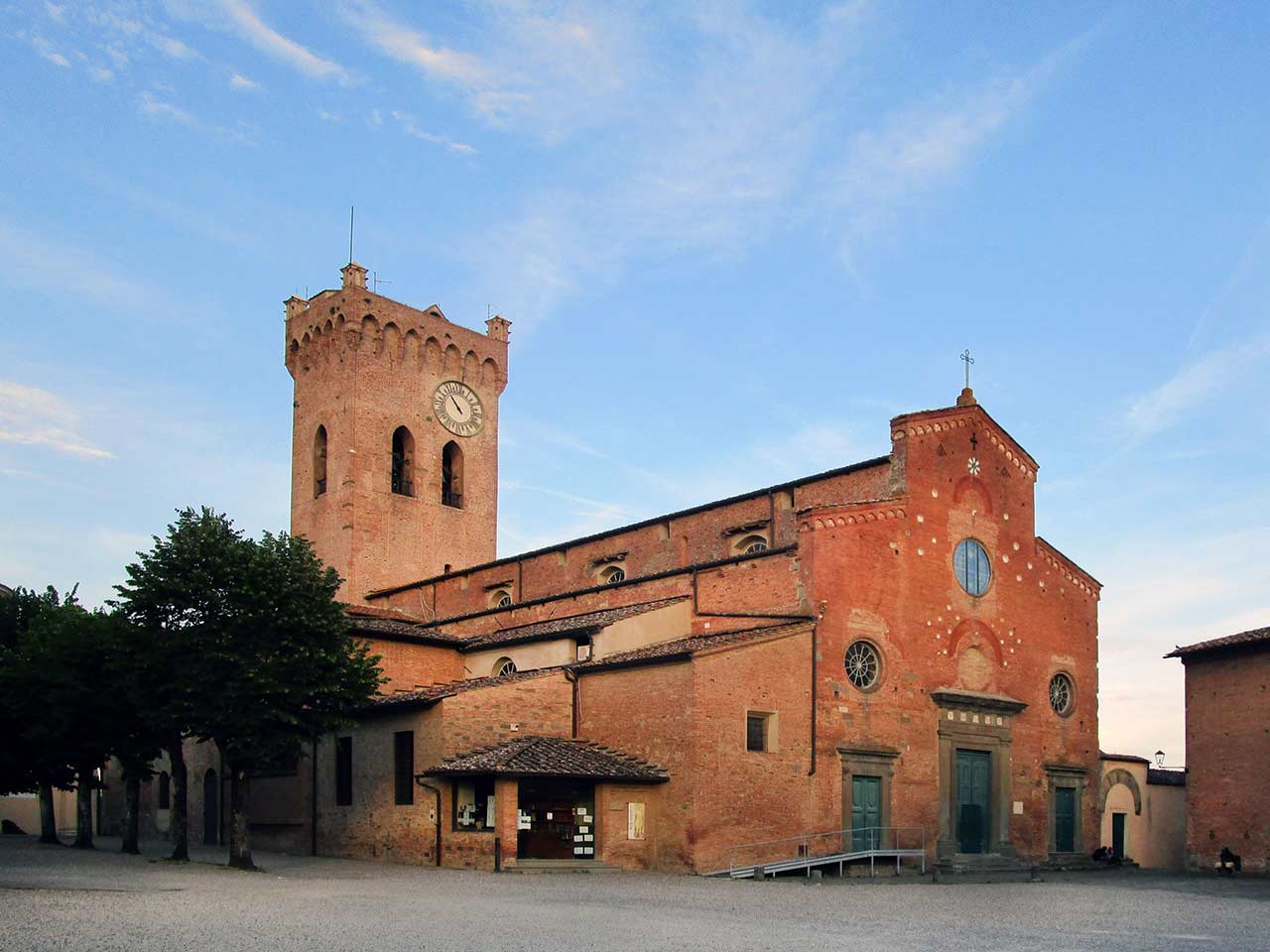 Weekend in Toscana col camper: Cattedrale di Santa Maria Assunta e di San Genesio