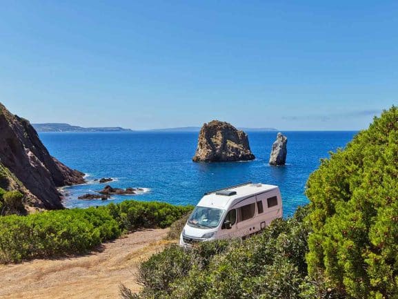 Alcuni tra i migliori campeggi in Sardegna selezionati e suggeriti dal PLEINAIRCLUB.