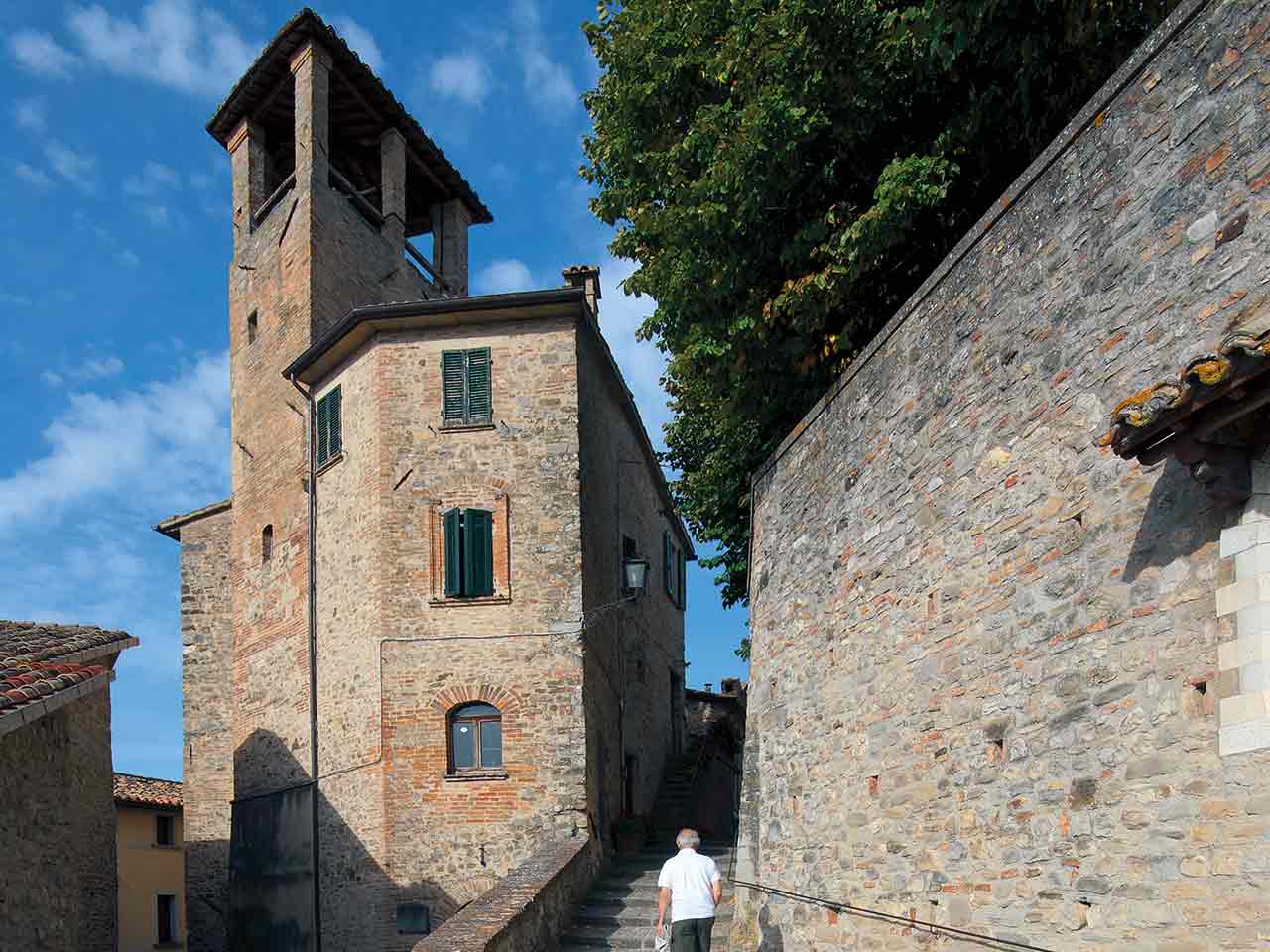 Montone - In viaggio con Giuseppe verso Gubbio