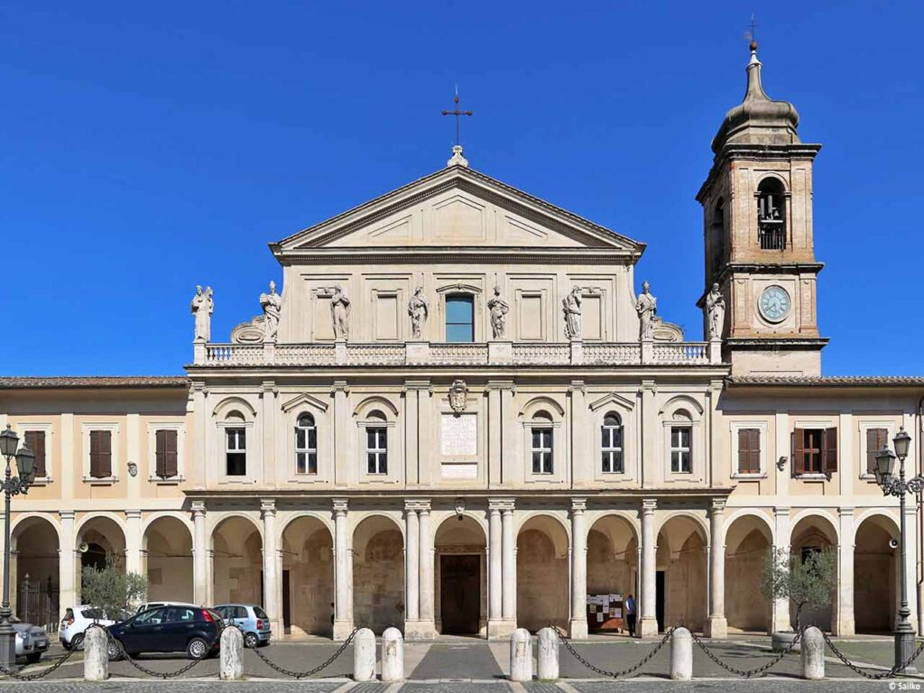 City break in Umbria col camper: il Duomo di Terni.