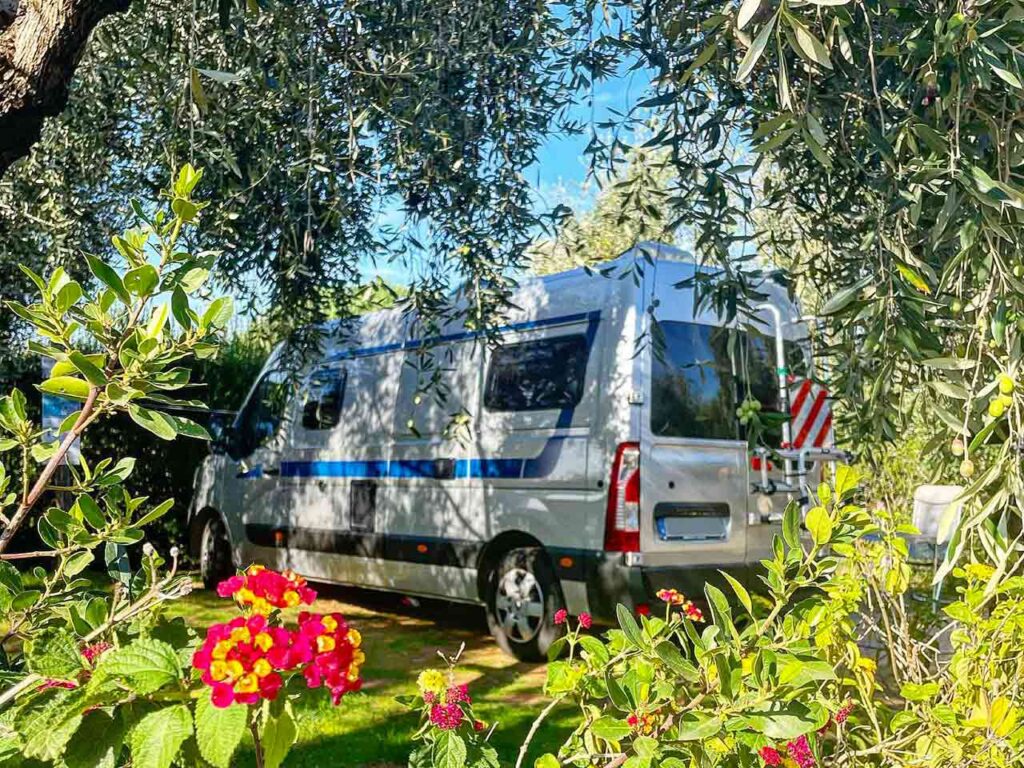 Migliori convenzioni in camper dell'anno 2024: l'agricampeggio Agrimare Camping a Sperlonga (LT).