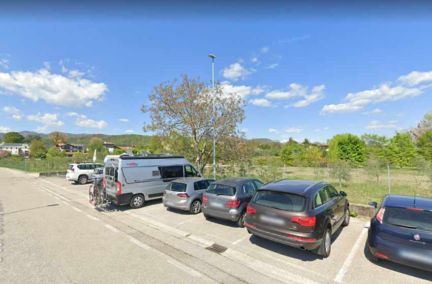Area sosta per 4 camper