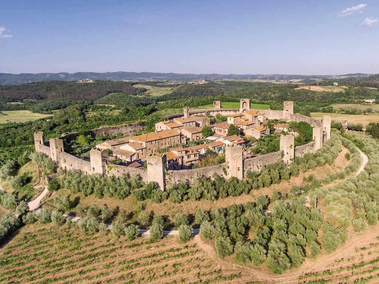 Veduta aerea di Monteriggioni - Viaggio in camper a Siena e dintorni.