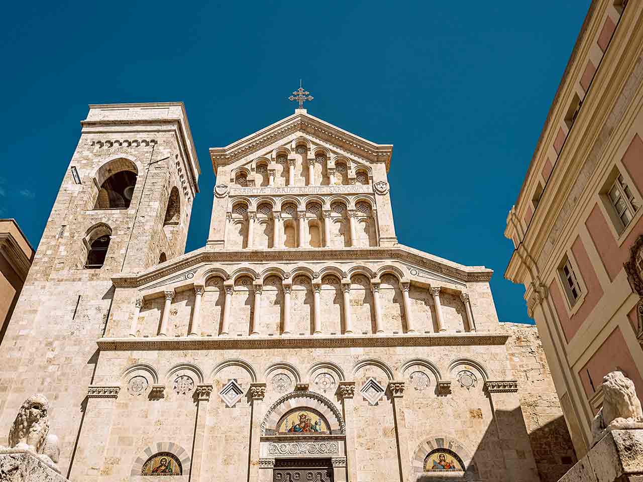 Il Duomo di Cagliari - luoghi da visitare in camper a marzo.