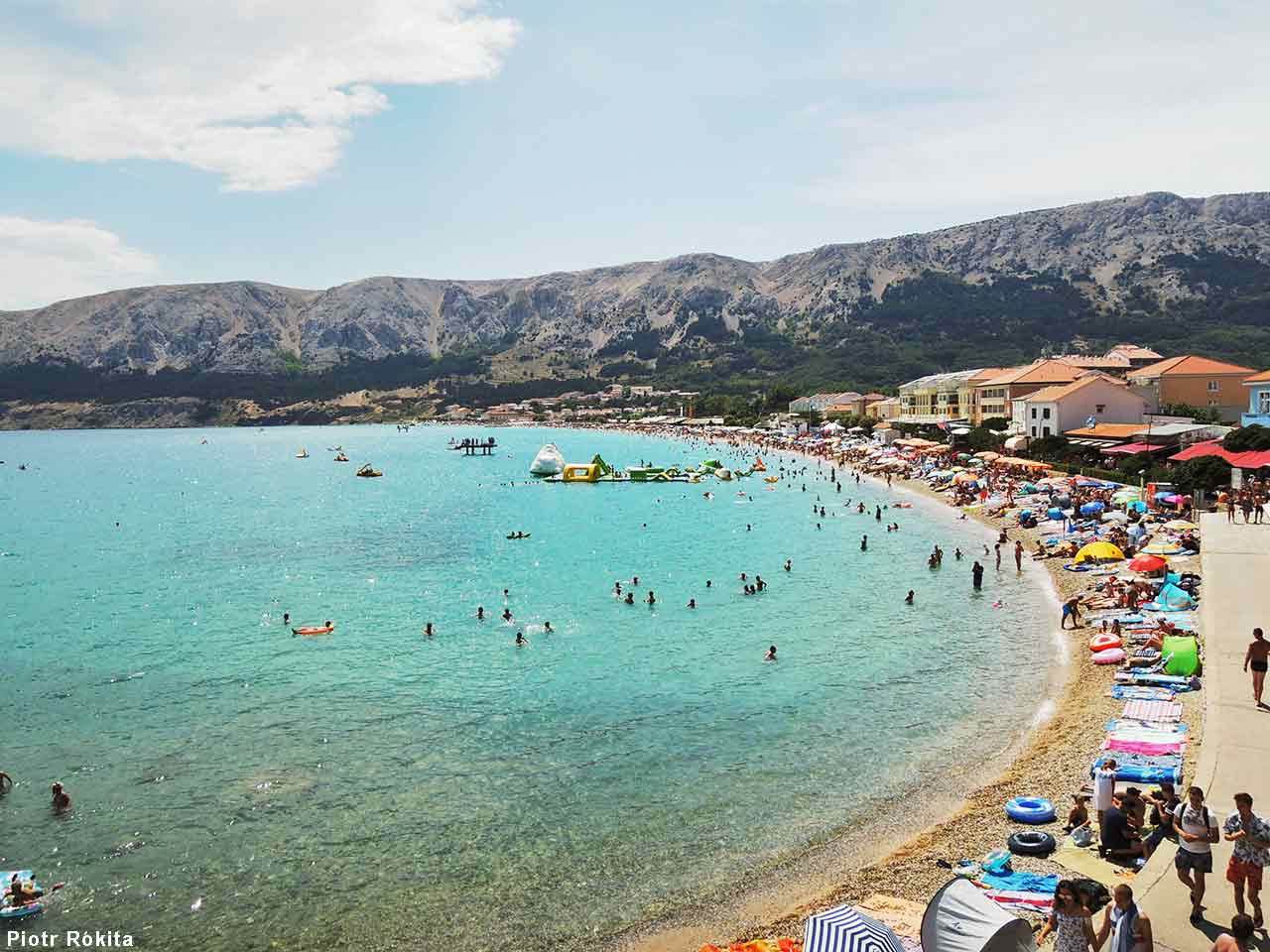 Spiaggia Vela Plaža a Baška - Cosa vedere in Croazia in camper