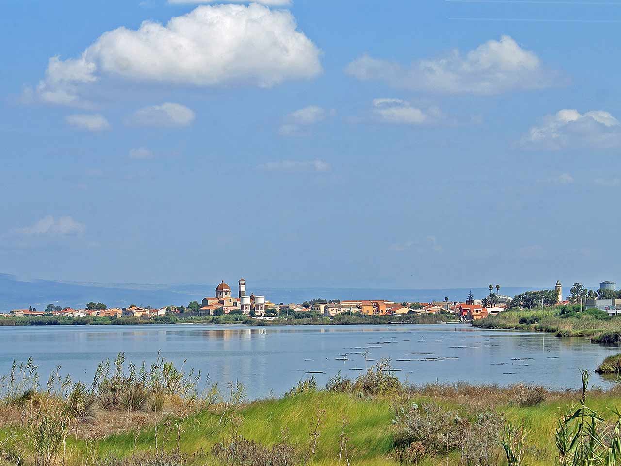 Sardegna in camper tra Oristano e il Sinis: panorama di Cabras