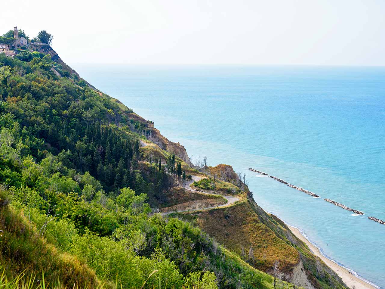 Strade costiere per l'estate in camper: la Strada Panoramica Adriatica o Strada del Monte San Bartolo