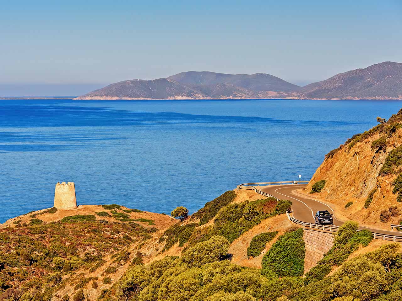 Strade costiere per l'estate in camper: panoramica Costa del Sud in Sardegna