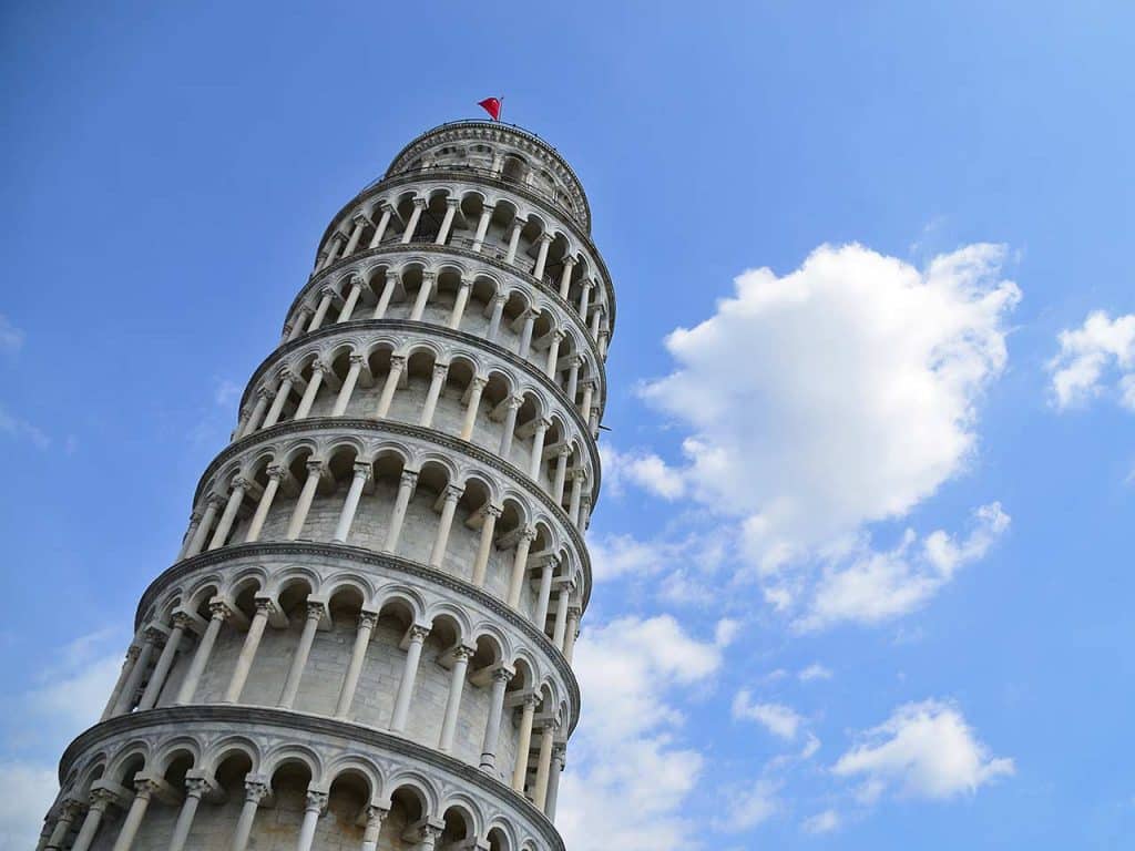 La Torre pendente di Pisa, meta principale del viaggio in Toscana in camper a Pisa proposto dal PLEINAIRCLUB.