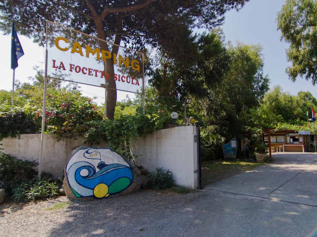 Il Camping La Focetta Sicula, dove puoi vivere le vacanze in campeggio con i vantaggi della Sicily Camping Card.