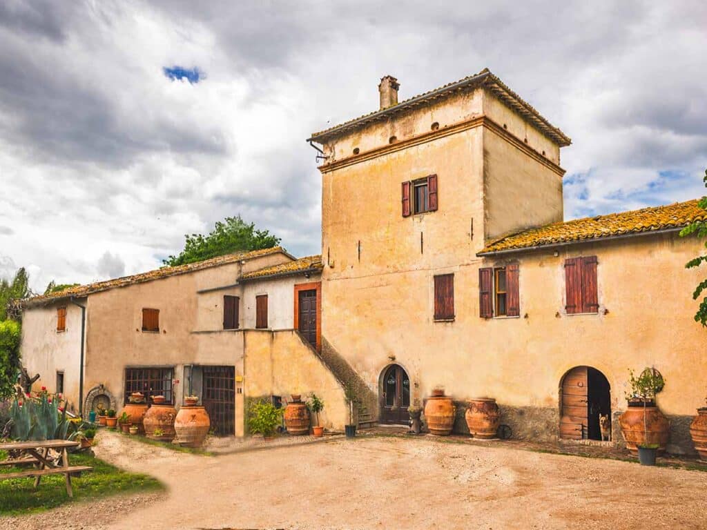 L'Antico Frantoio Carletti a Campello sul Clitunno, dove trovi l'olio extravergine di oliva in Umbria con gli sconti del PLEINAIRCLUB.