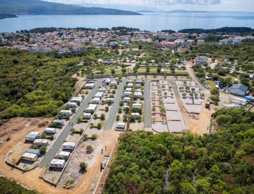 CAMPING BOR