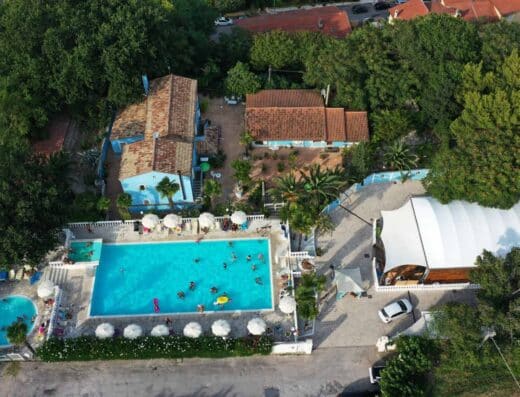 CAMPING RIVIERA VILLAGE