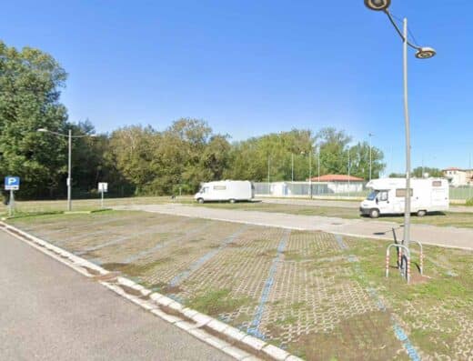 PARCHEGGIO PER CAMPER LIDO DEGLI ESTENSI