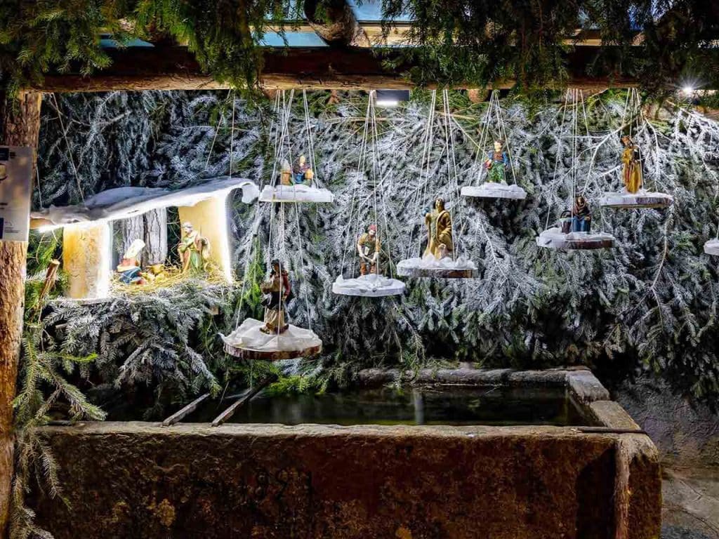 Una delle creazioni della rassegna Presepi sull'Acqua a Crodo (VB, una meta da visitare durante le festività consigliata dal PLEINAIRCLUB.