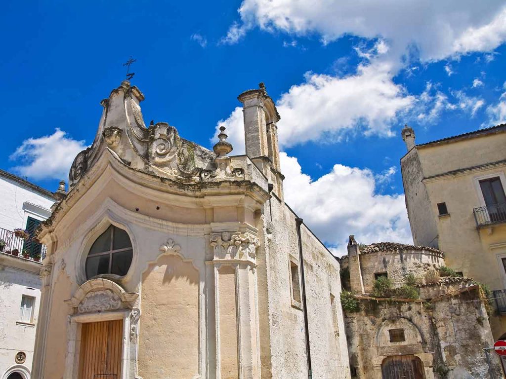 La chiesa della Madonna dei Martiri ad Altamura, una delle mete del viaggio in Puglia in camper nelle Murge suggerito dal PLEINAIRCLUB.