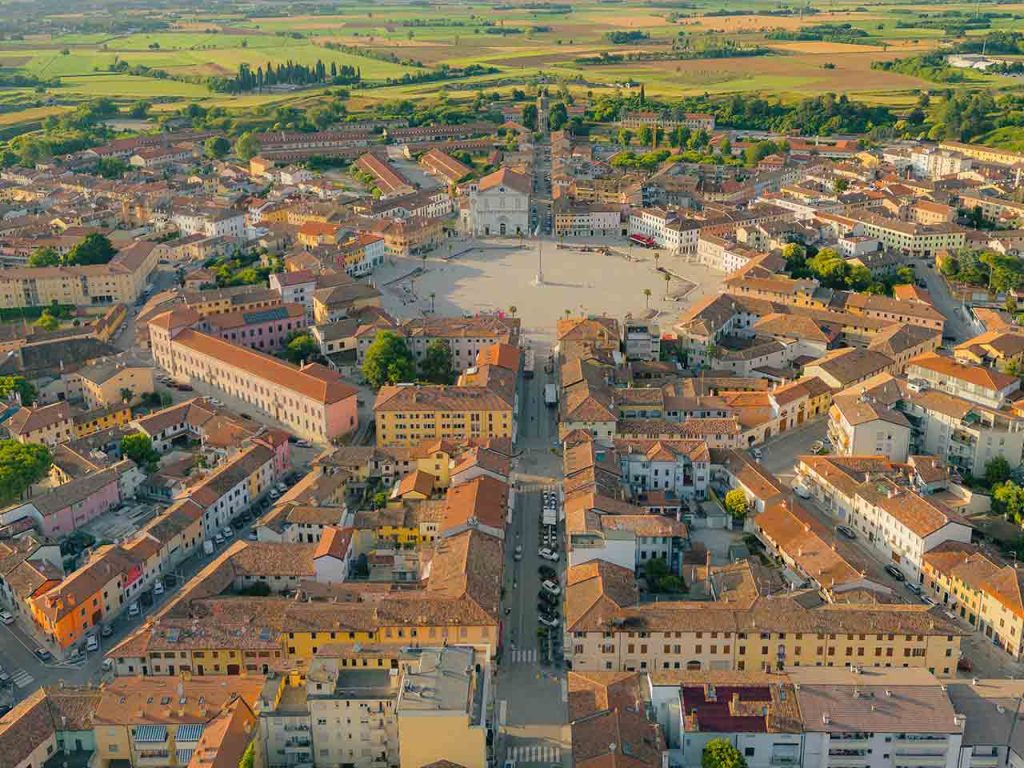 Veduta aerea di Piazza Grande a Palmanova.
