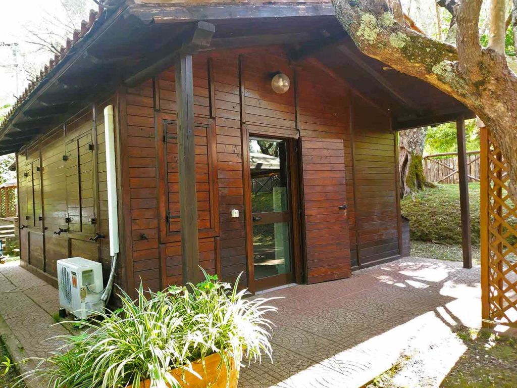 Uno chalet dell'Azzurro Camping Village.