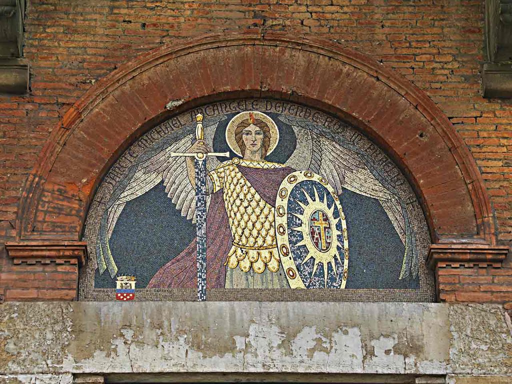Dettaglio della Cattedrale di Sant'Antimo a Piombino.