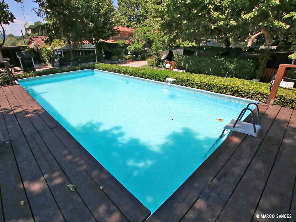 La piscina del Camping Smeraldo a Trevignano Romano.