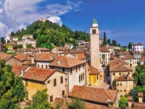Panorama di Asolo, uno dei 3 luoghi da visitare in camper a ottobre consigliati dal PLEINAIRCLUB.