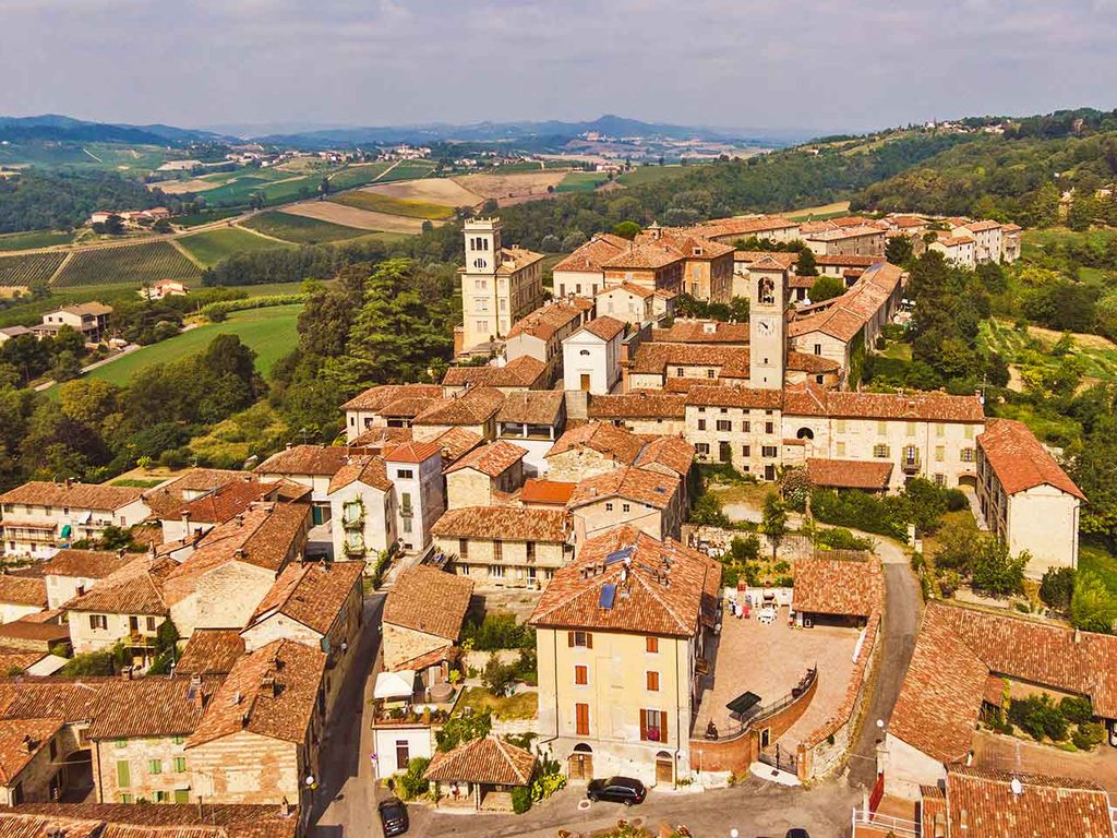 Veduta aerea di Cella Monte.