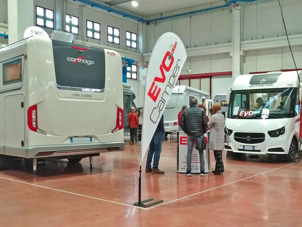Il padiglione del settore camper nell'ambito della fiera Turismo Natura a Montichiari.