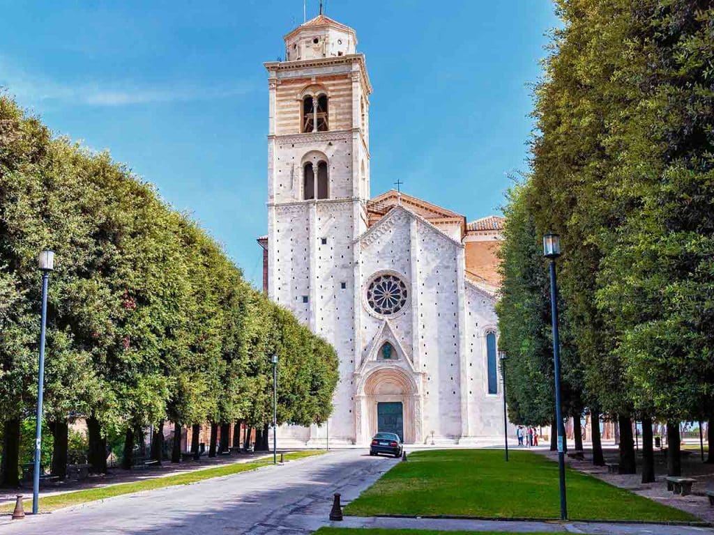 Cattedrale di Santa Maria Assunta a Fermo.