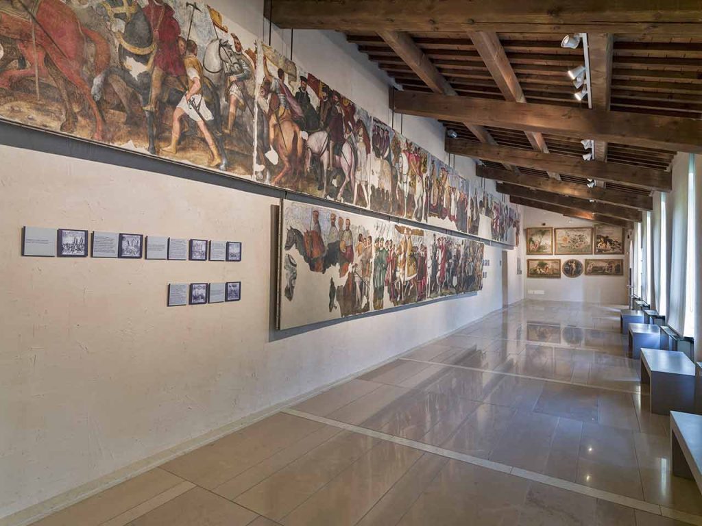 Museo degli Affreschi Giovanni Battista Cavalcaselle, sala della Cavalcata di Carlo V e Clemente VII, pitture di Giovanni Ermanno, Jacopo Ligozzi e bottega, provenienti da palazzo Fumanelli, ottavo decennio del XVI secolo.  Foto Gardaphoto, Salò