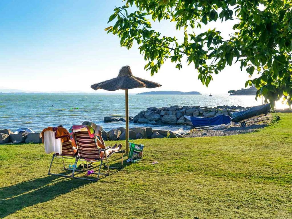 Il Camping La Spiaggia a Passignano sul Trasimeno (PG), uno dei campeggi in Umbria da non perdere suggeriti dal PLEINAIRCLUB.