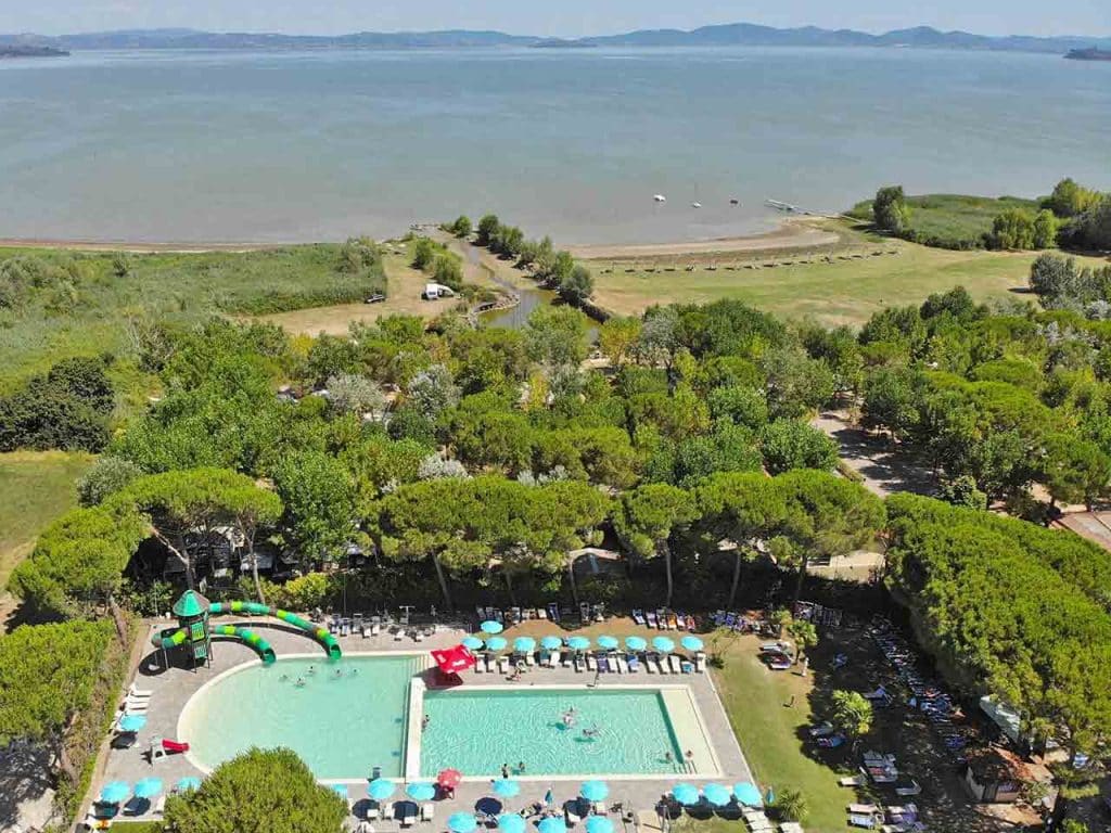Il Badiaccia Camping Village a Castiglione del Lago, uno dei campeggi in Umbria da non perdere suggeriti dal PLEINAIRCLUB.