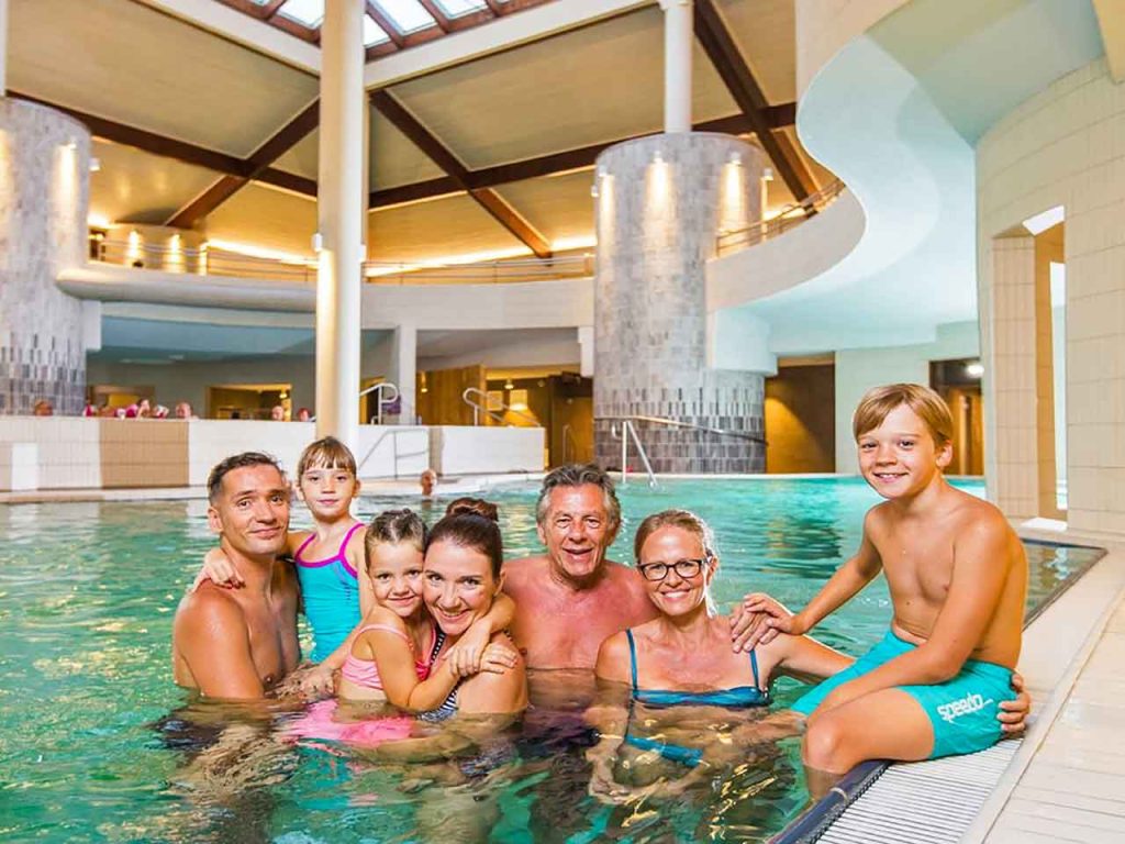 Una delle piscine interne nel Camping Terme 3000 in Slovenia, dove gli iscritti al PLEINAIRCLUB possono ottenere degli sconti presentando la tessera.