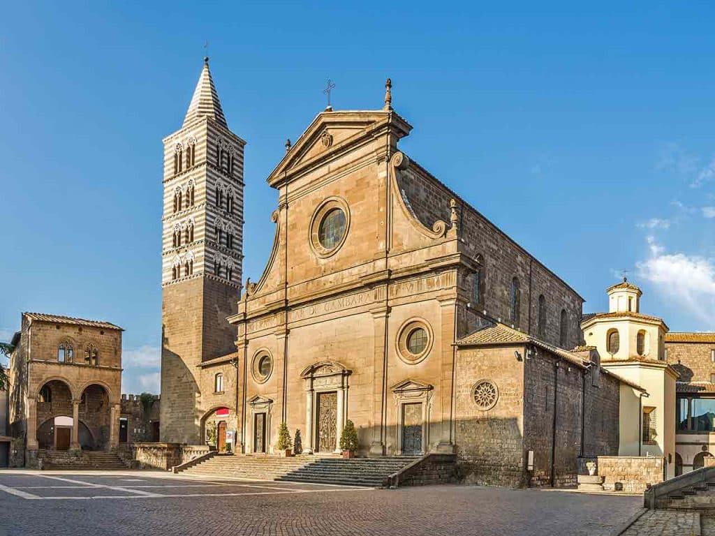 La Cattedrale di San Lorenzo, una delle cose da visitare a Viterbo in camper.
