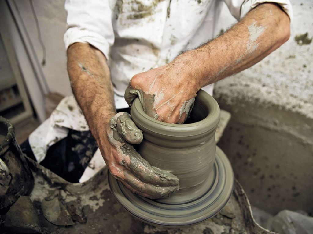 Il Concorso di Ceramica Contemporanea "Mediterraneo" a Grottaglie (TA).