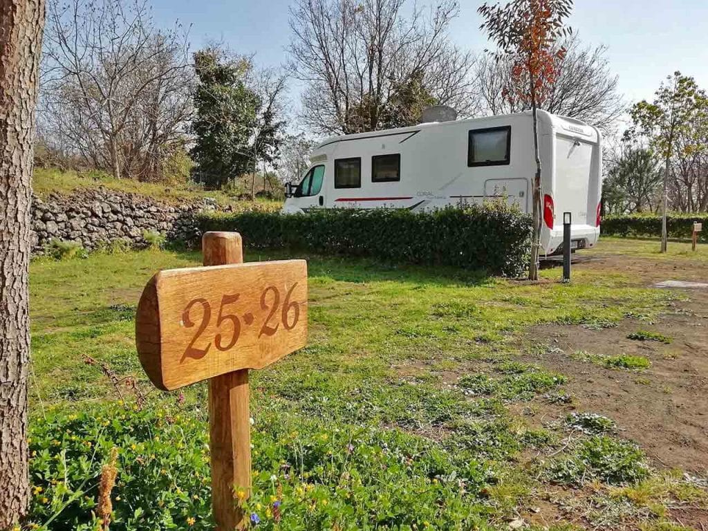 Mons Gibel Camping Park a Belpasso (CT), una delle aree sosta camper in Sicilia da non perdere secondo il PLEINAIRCLUB.