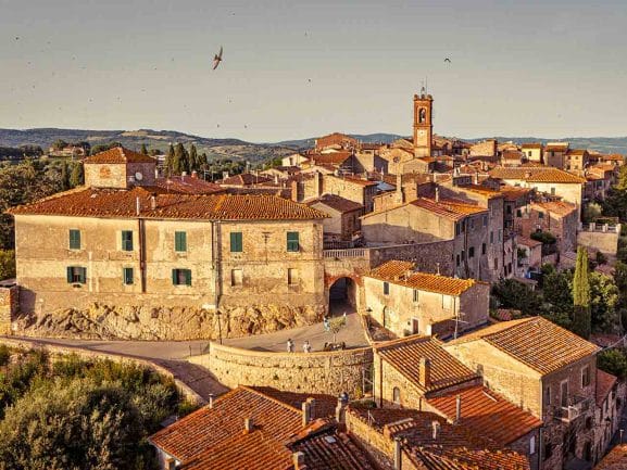Panorama di Civitella Marittima (GR), una delle tappe del viaggio in camper in Maremma a Civitella Paganico proposto dal PLEINAIRCLUB.