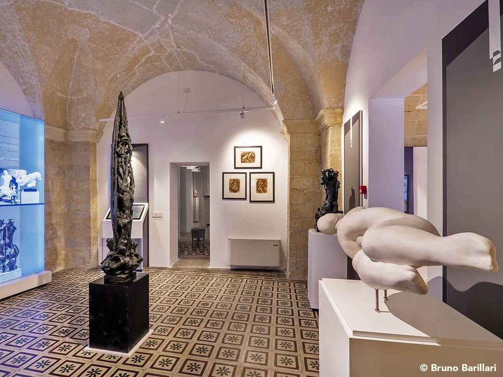 La particolarissima esposizione Akustika a Lecce.