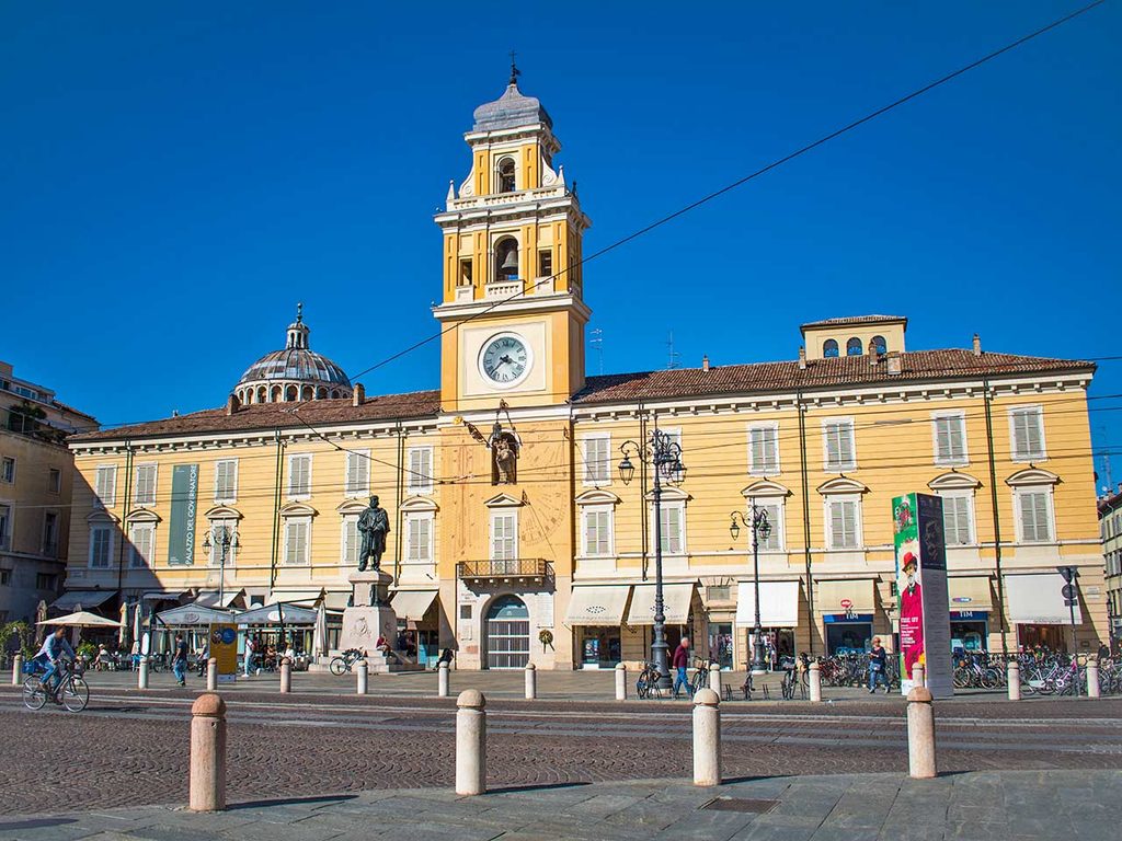 Il Palazzo del Governatore in Piazza Garibaldi.